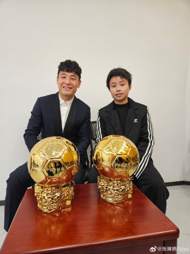  張琳艷社媒曬與武磊合照：感謝、榮幸、幸運，祝磊哥早日康復